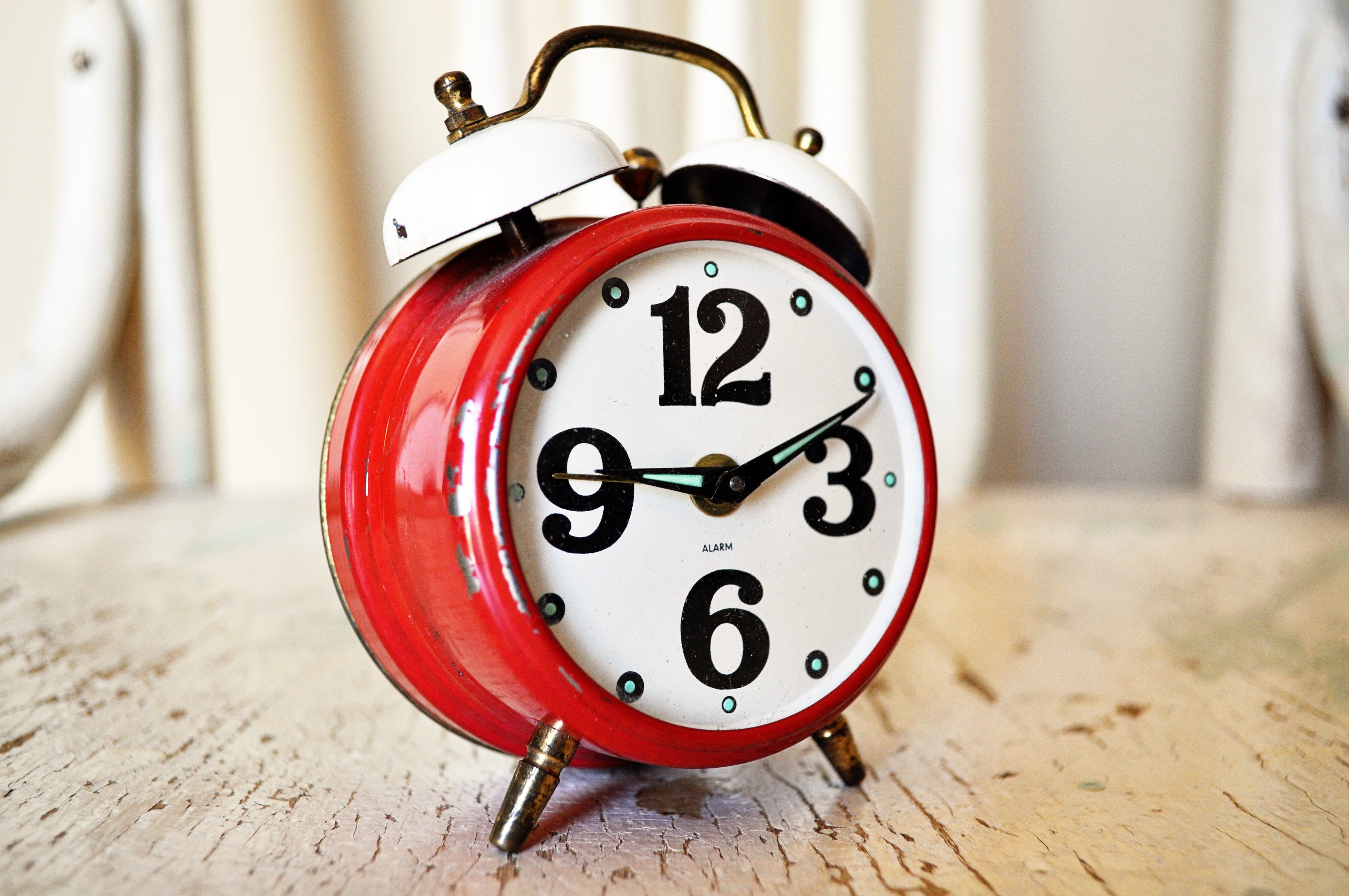 alarm-alarm-clock-analog-280254